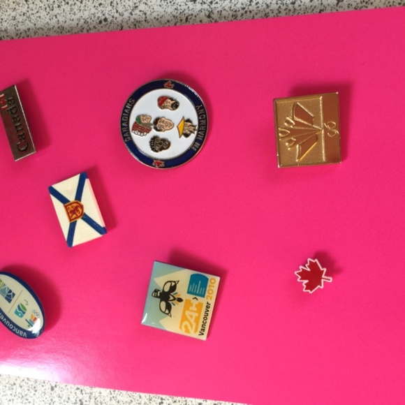 Canada pins - Picture 2 of 6